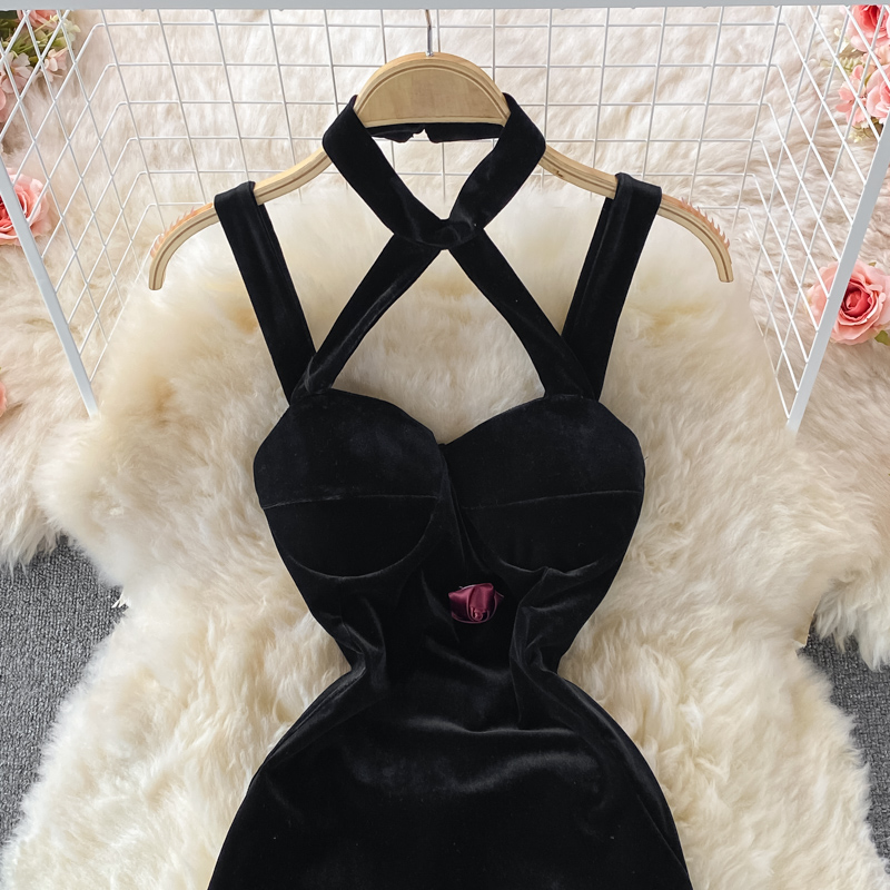 Autumn and Winter New Korean Style Sexy Deep Banquet Dress Halter Off-the-Shoulder Slim Hip Spaghetti Straps Dress - Image 4