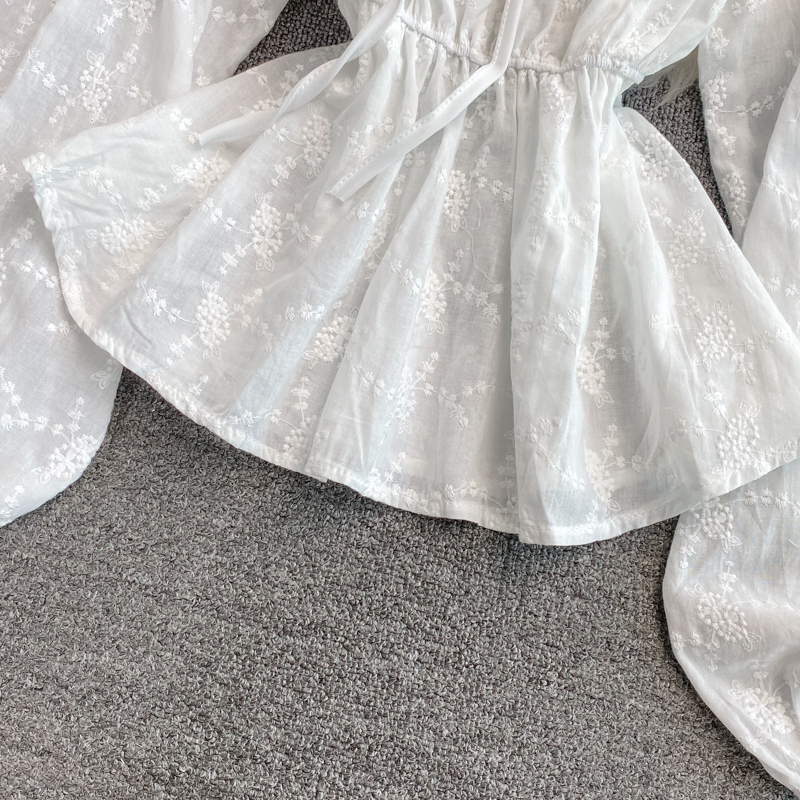 Korean Dongdaemun Square Collar Long Sleeve Topautumn Retro Sweet Slimming Embroidered Puff Sleeve Shirt Women - Image 4