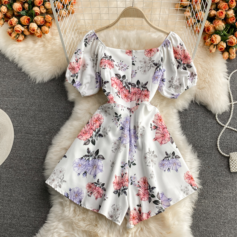 Holiday style printed square neck jumpsuit folds Slim Western style bubble sleeve wide-leg shorts jumpsuit summer - Image 5